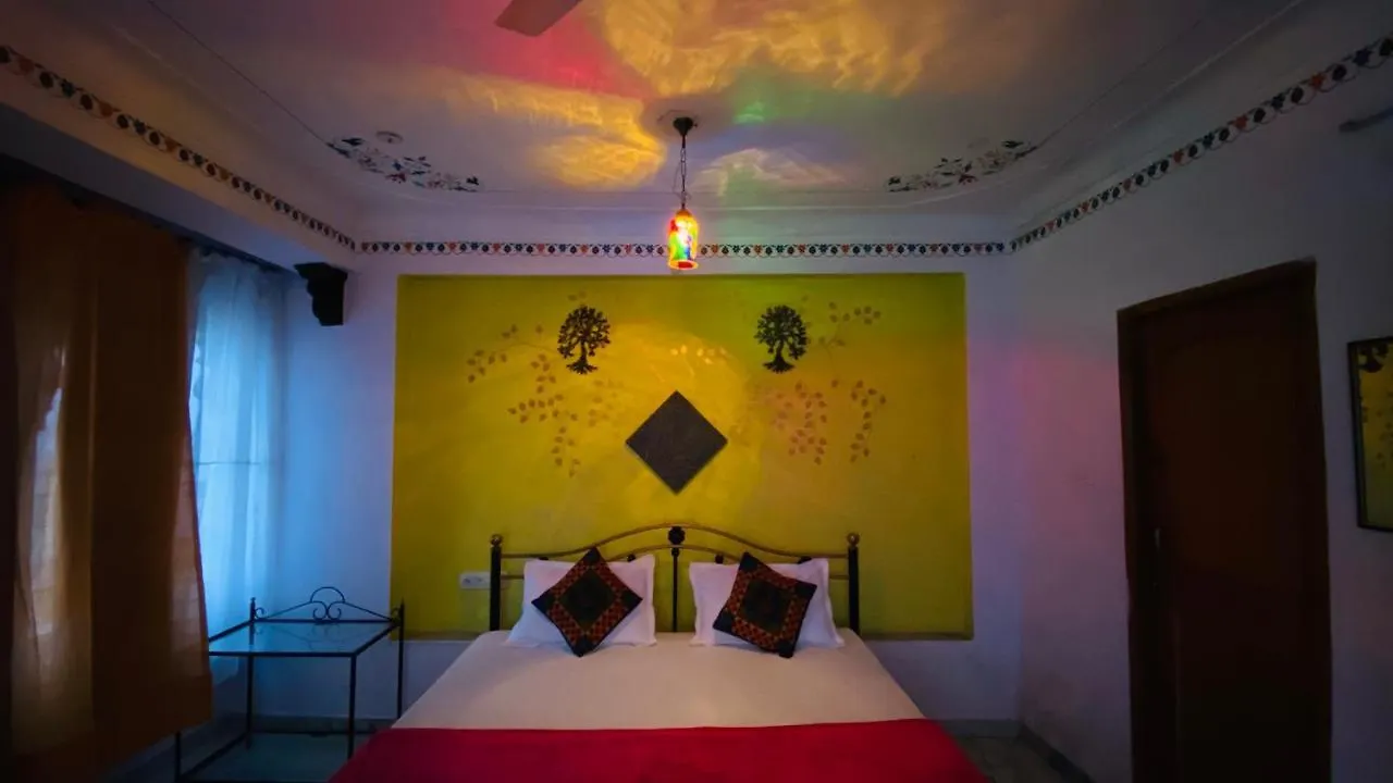 Kesar Palace Otel Udaipur