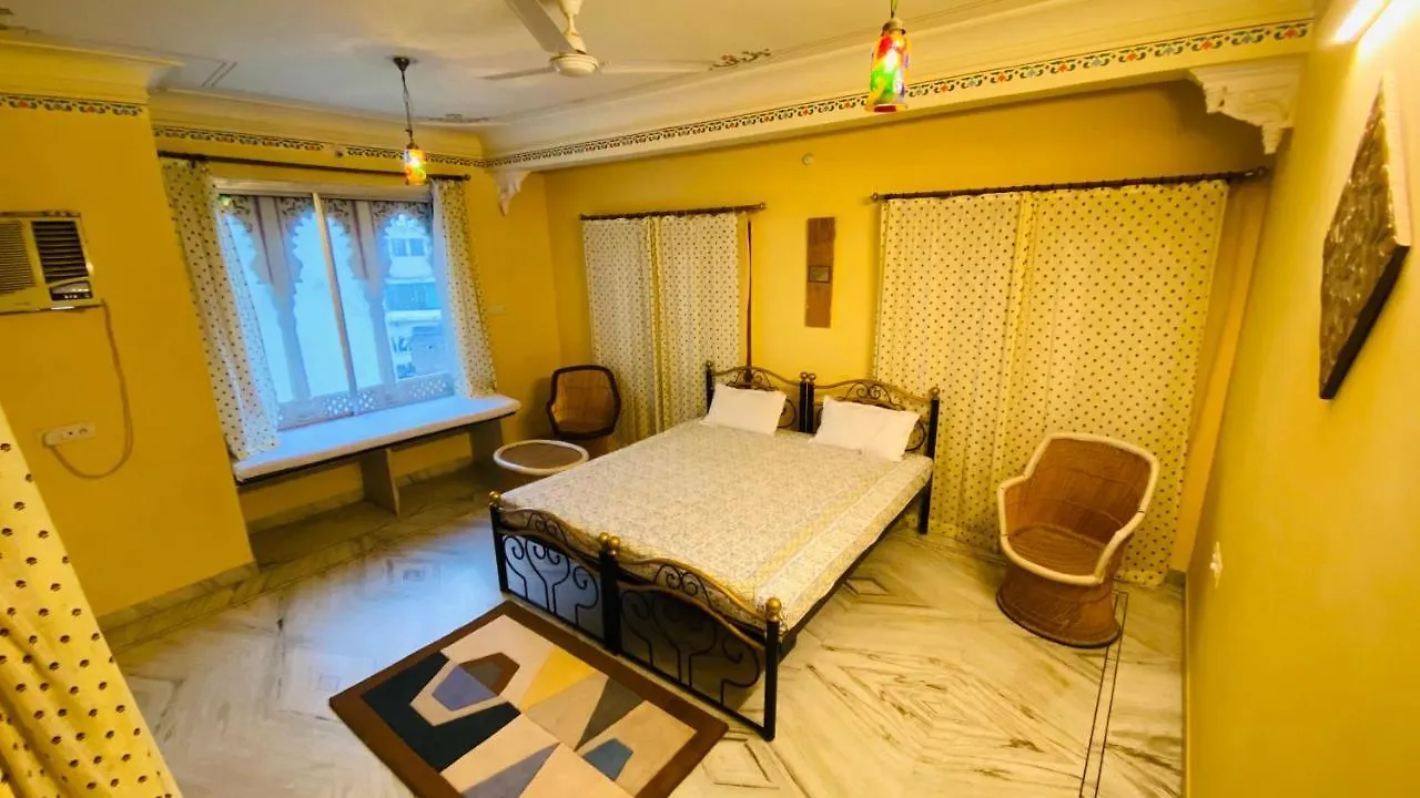 Kesar Palace Otel Udaipur Hindistan