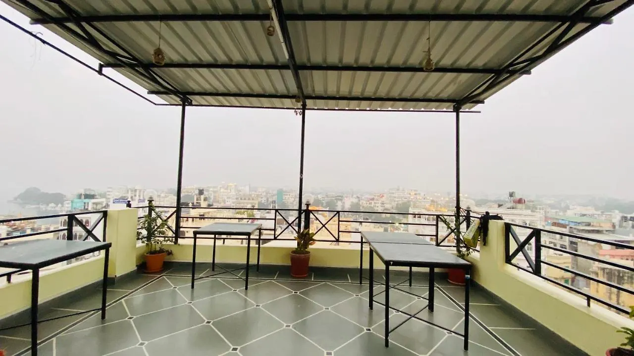 **  Kesar Palace Otel Udaipur Hindistan