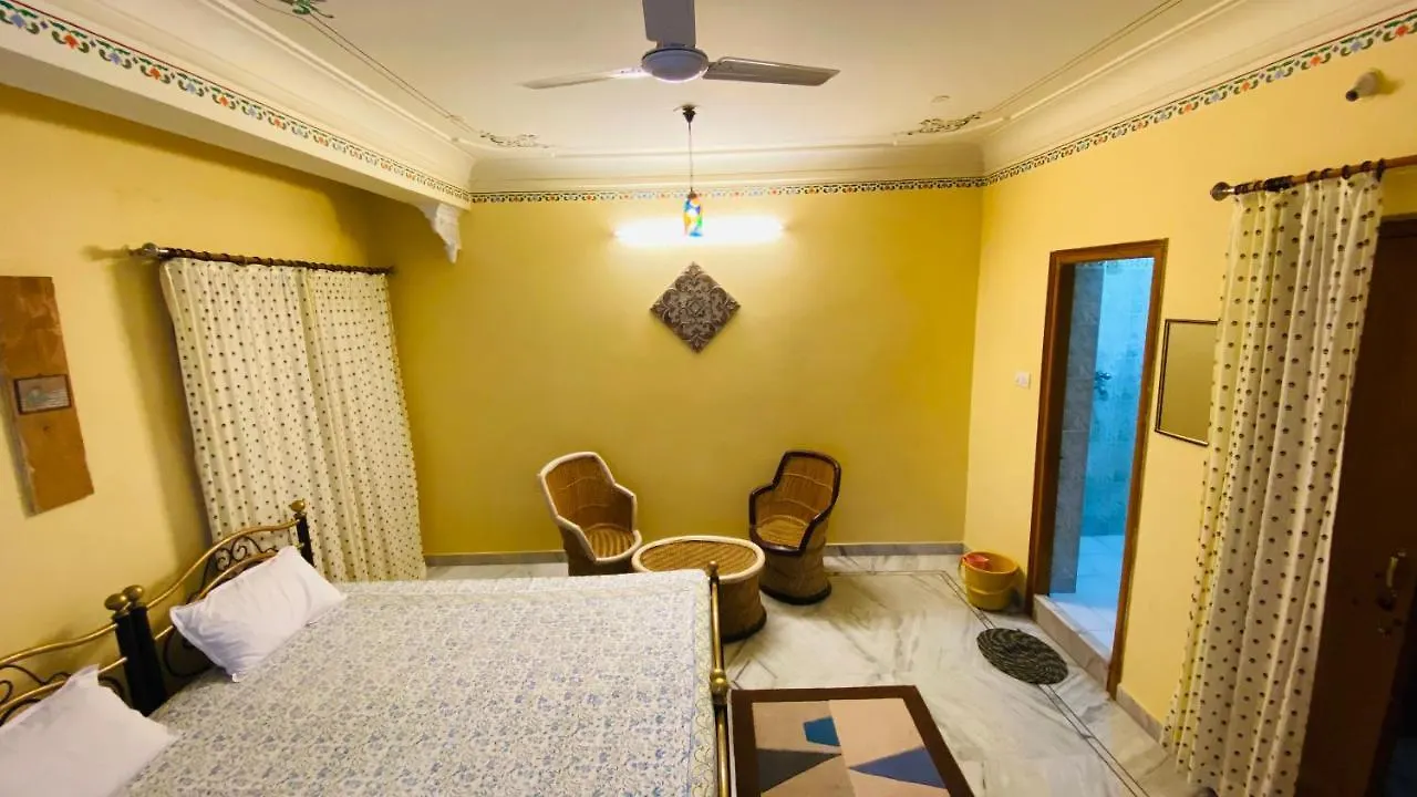 Kesar Palace Otel Udaipur